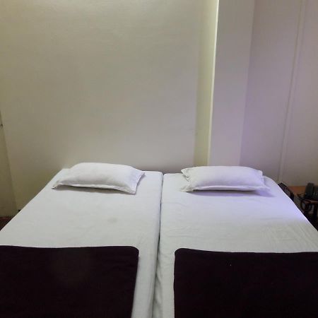 Parvat Lodge Ahmednagar Ngoại thất bức ảnh