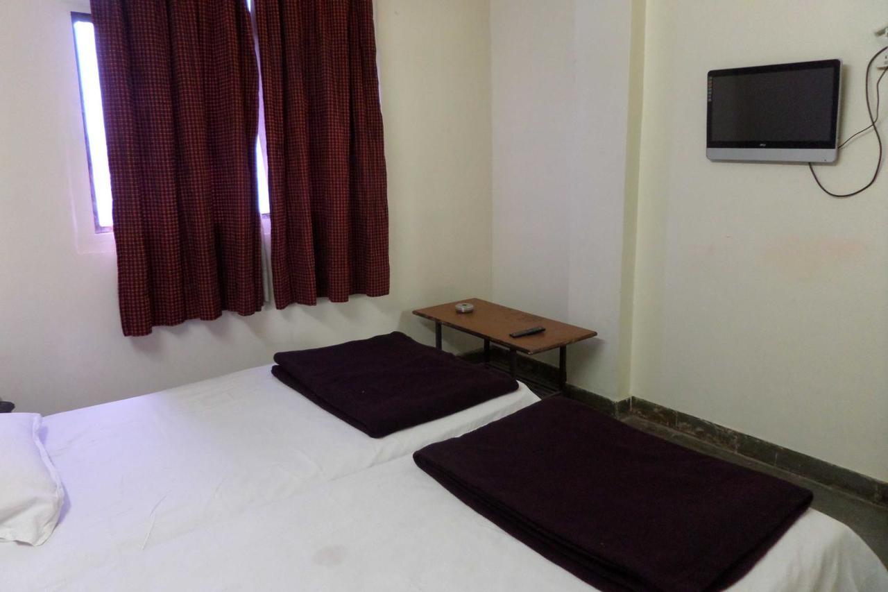 Parvat Lodge Ahmednagar Ngoại thất bức ảnh